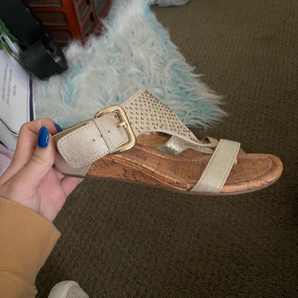 super cute womens gold sandals